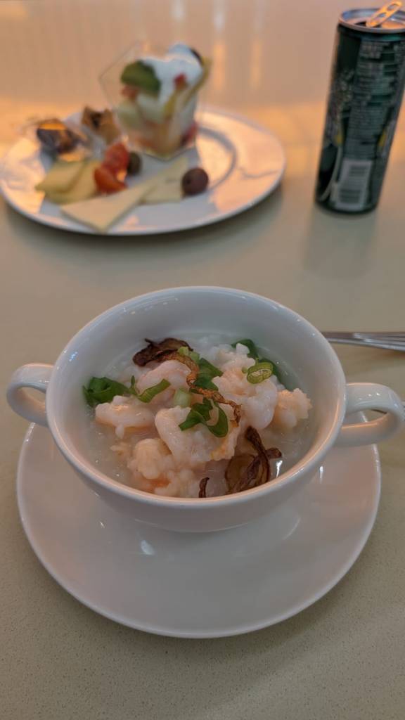 Dubai airport Emirates lounge - breakfast congee