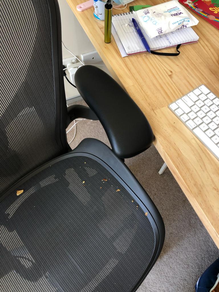 herman miller aeron 